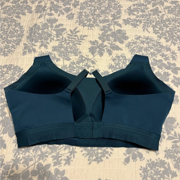 Lululemon Sports Bra - Picture 2 of 3